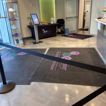 Zen Leaf - Lobby - Cannabis Clinics Near Me - Chicago, Illinois