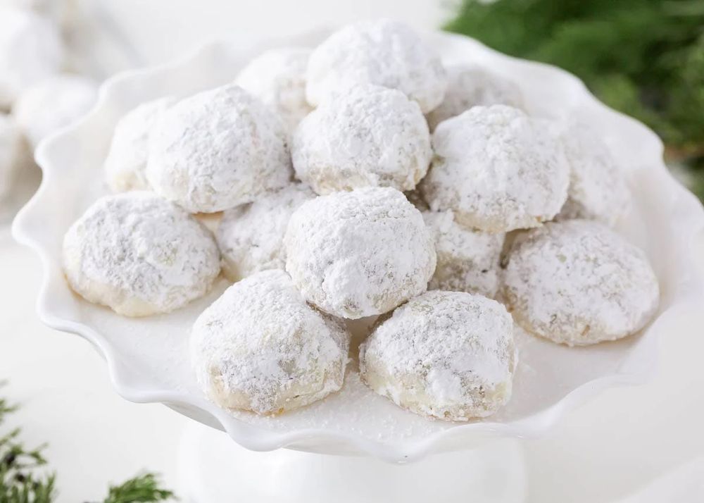 B & B RESTAURANT/ BOSNIAN ORIENTAL FOOD Updated October 2024 39