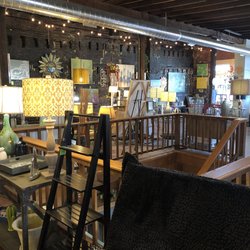 Lifestyles - Upstairs with furniture, paintings, decor
