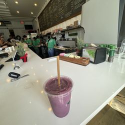 Field Of Greens - Almond Brothers Shake (V,GF)