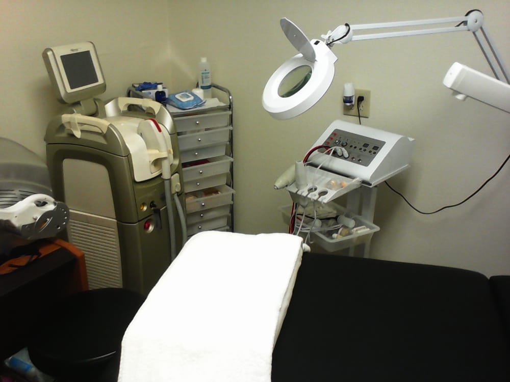 Skincare Laser Logo