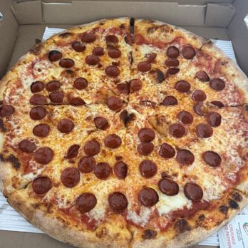 Upper East Slice - 18' Pepperoni pie - Pizza Near Me - Temecula, California Upper East Slice - 18' Pepperoni pie - Pizza Near Me - Temecula, California