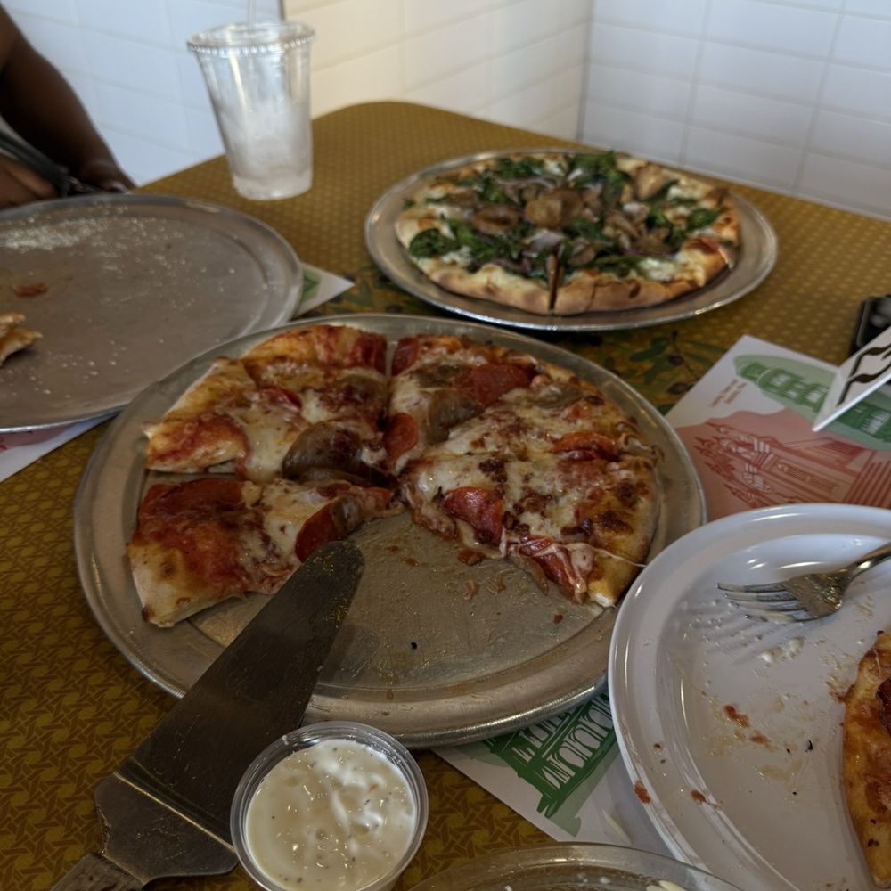 A Carini's Pizza & Pasta - Pizza - Italian Near Me - Murrieta, California