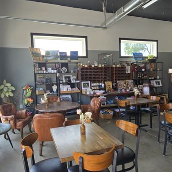 Williamsburg Mercantile  - Inside seating and crafts for sale - Coffee & Tea Near Me - Williamsburg, Ohio