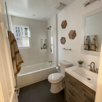 fix up - Hallway bathroom Bethesda MD - General Contractors Near Me fix up - Hallway bathroom Bethesda MD - General Contractors Near Me