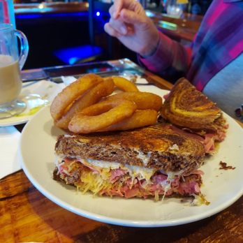 Stripes Pub & Grill - Corned beef - American Near Me - Navarre, Florida Stripes Pub & Grill - Corned beef - American Near Me - Navarre, Florida
