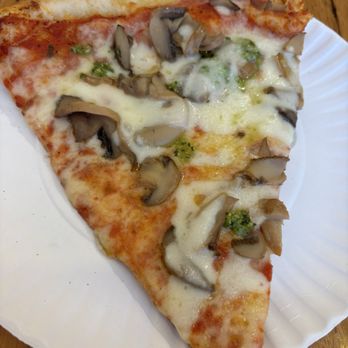 Carve Cafe & Pizza - Veggie Pizza - Pizza Near Me - New York, New York Carve Cafe & Pizza - Veggie Pizza - Pizza Near Me - New York, New York