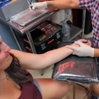 Crown Electric Tattoo - Tattoo Near Me - Las Vegas, Nevada