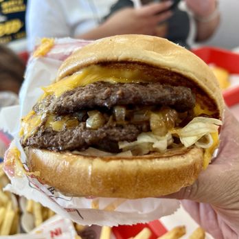 In-N-Out Burger - Fast Food Near Me - Sacramento, California In-N-Out Burger - Fast Food Near Me - Sacramento, California