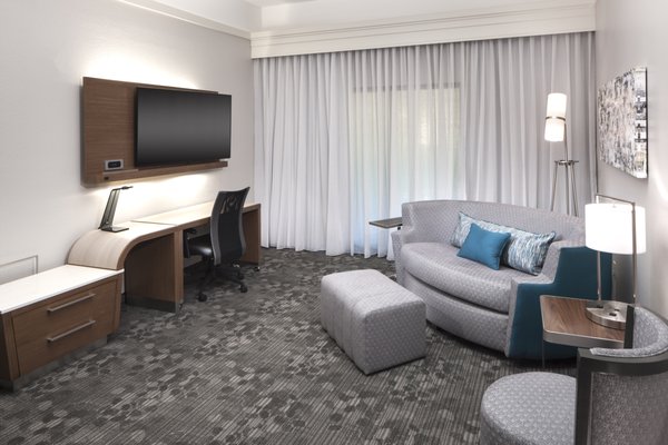 Courtyard by Marriott Pensacola by null