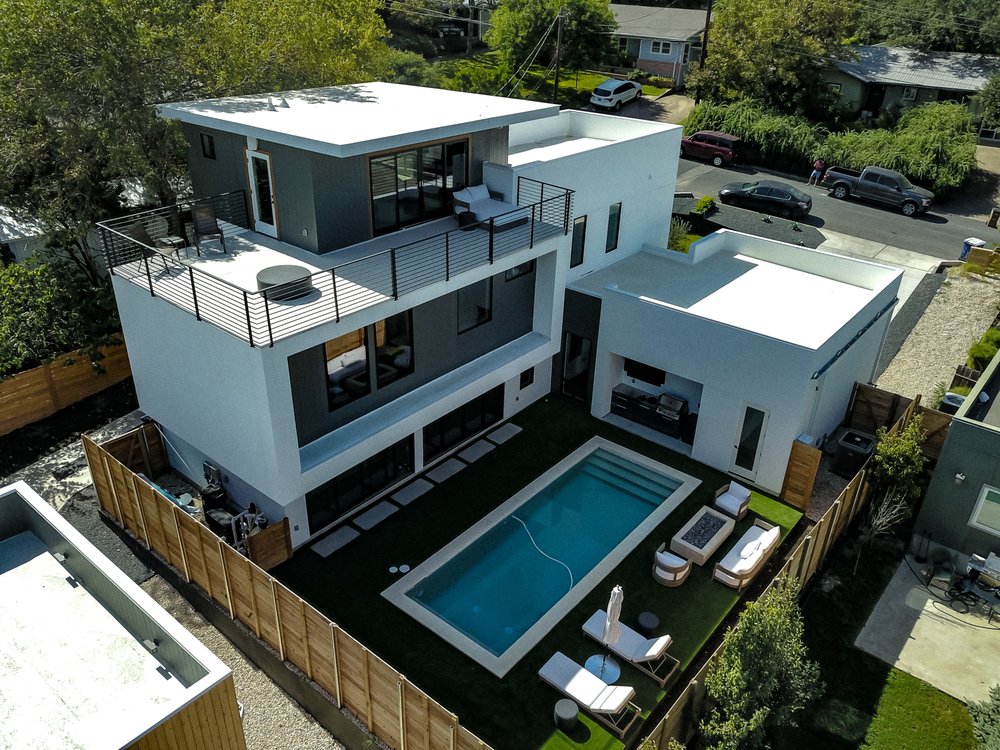 Slide of Vantage Roofing