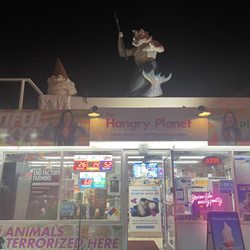Hangry Planet - Outside