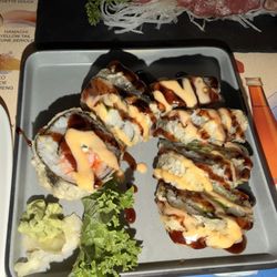 Niwa Japanese Restaurant - This sushi and the soup was the best thing ever along with the amazingly sweet oranges. Highly recommend!