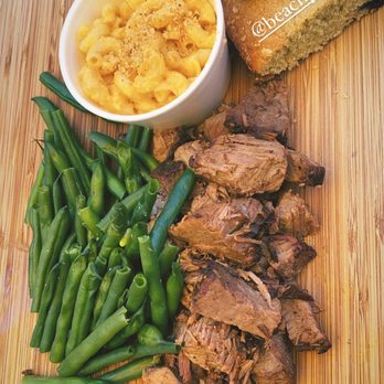 Beach Pit BBQ - Brisket, Mac and cheese, green beans, and blueberry cornbread - Barbeque Near Me - Costa Mesa, California