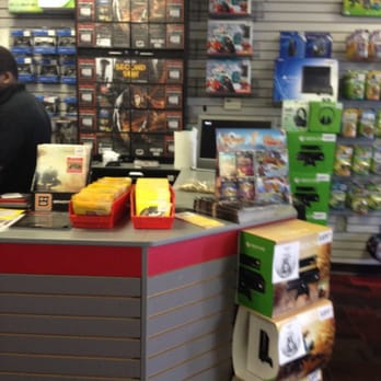 GameStop - Front counter - Video Game Stores Near Me - Nashville, Tennessee GameStop - Front counter - Video Game Stores Near Me - Nashville, Tennessee
