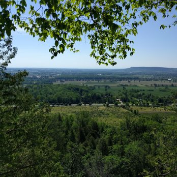 Rattlesnake Point - Boring view unless you like Christmas tree farms - Landmarks & Historical Buildings Near Me - Milton, Ontario Rattlesnake Point - Boring view unless you like Christmas tree farms - Landmarks & Historical Buildings Near Me - Milton, Ontario