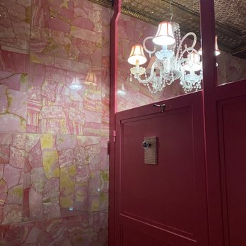 Barbacoa Grill - Ladies restroom - Steakhouses Near Me - Boise, Idaho