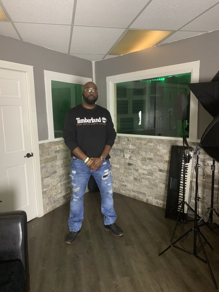 PREMIUM PLUS RECORDINGS 2107 Nad Rd, North Charleston, South Carolina