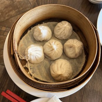LJ Shanghai - Steamed dumplings - Shanghainese Near Me - Cleveland, Ohio LJ Shanghai - Steamed dumplings - Shanghainese Near Me - Cleveland, Ohio