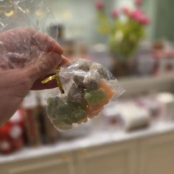 Lolli & Pops - Small bites! - Chocolatiers & Shops Near Me - Bellevue, Washington Lolli & Pops - Small bites! - Chocolatiers & Shops Near Me - Bellevue, Washington
