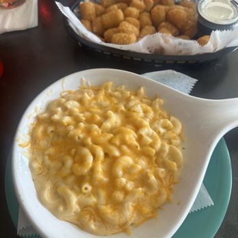 Harvey's Bar & Grill - Mac & Cheese - Bars Near Me - Carver, Minnesota