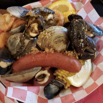 Red Hook Lobster Pound - Seafood Near Me - Brooklyn, New York