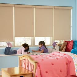 Windows, Walls & More - Hunter Douglas Custom Roller Shades in Northville, Bloomfield Hills, Birmingham, Franklin, Bloomfield Hills Township, Novi, MI