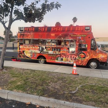 Tacos Los Cuates - Truck - Food Trucks Near Me - Buena Park, California