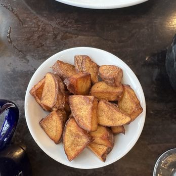 Green Mountain - Side of home fries - Hotels Near Me - Stowe, Vermont