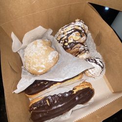 La Dolce Vita Italian Bakery - Genovesi Custard, Eclairs, Miniature Chocolate Cream Puff, Mushroom