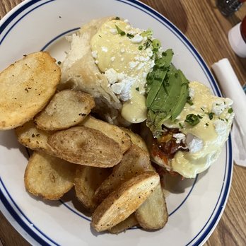 Big Bear Biscuits - Breakfast & Brunch Near Me - Indianapolis, Indiana Big Bear Biscuits - Breakfast & Brunch Near Me - Indianapolis, Indiana
