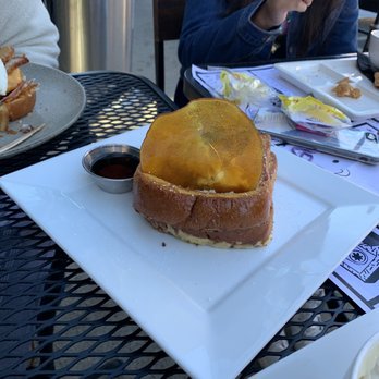 Toast - Creme burlee French toast - Breakfast & Brunch Near Me - Temecula, California Toast - Creme burlee French toast - Breakfast & Brunch Near Me - Temecula, California