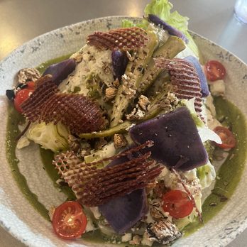 Easy ‘Que - Wedge salad is a MUST!!! - Barbeque Near Me - Kailua, Hawaii