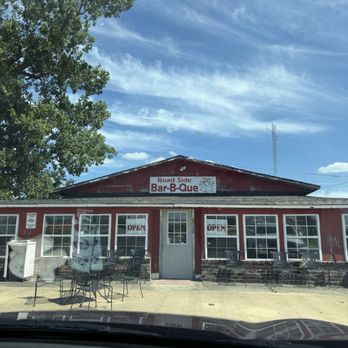Roadside Bbq - Front of restaurant - Barbeque Near Me - Proctor, Arkansas Roadside Bbq - Front of restaurant - Barbeque Near Me - Proctor, Arkansas