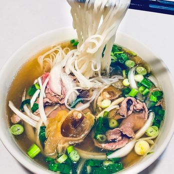 Hoanh Long Vietnamese & Chinese Restaurant - Vietnamese Near Me - Chicago, Illinois
