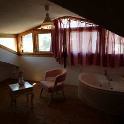 Oyster Restaurant - Attic suite