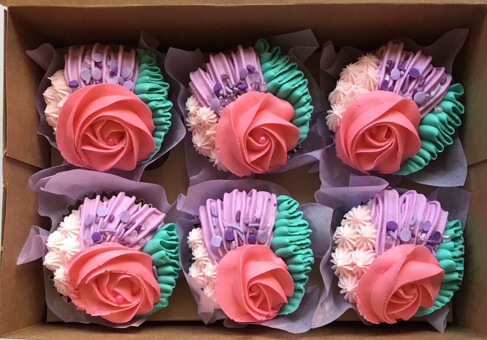 SWEET PETALS BAKERY 22 Photos Maple Grove, MN Yelp