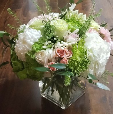 We offer our expertise for most amazing floral designs - Contact us for guaranteed fresh flowers. We offer freshest flowers to our customers direct from the suppliers. This is why we have supplies We offer our expertise for most amazing floral designs - Contact us for guaranteed fresh flowers. We offer freshest flowers to our customers direct from the suppliers. This is why we have supplies