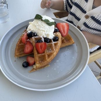 Poached Kitchen - Waffles amazingly balanced and delicious - Breakfast & Brunch Near Me - Whittier, California Poached Kitchen - Waffles amazingly balanced and delicious - Breakfast & Brunch Near Me - Whittier, California