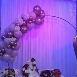 Le Bon Pain Bakery - The decorations and thr beautiful cake set up