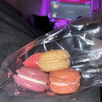 Le Macaron French Pastries - macaroons - Macarons Near Me - Webster Groves, Missouri Le Macaron French Pastries - macaroons - Macarons Near Me - Webster Groves, Missouri