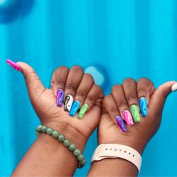 Lab & Lounge - M.A.D. Nails - Nails by Jah