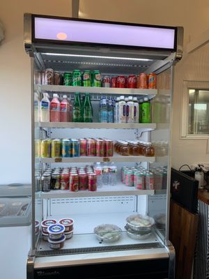 Sindi's Snack Shack by null