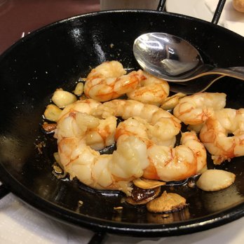 Los Bellota - Gambas ajillo - Spanish Near Me - Barcelona, B Los Bellota - Gambas ajillo - Spanish Near Me - Barcelona, B