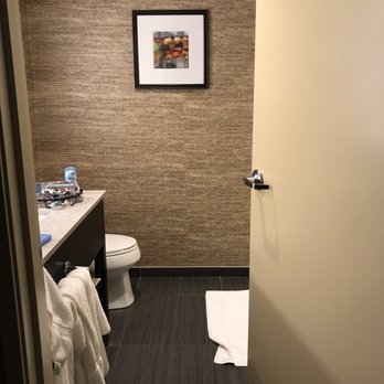 Holiday Inn Express & Suites Peekskill-Lower Hudson Valley - Clean bathroom. - Venues & Event Spaces Near Me - Peekskill, New York