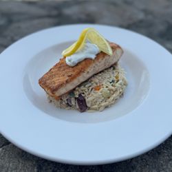 Ernie's Seaside Restaurant - Mediterranean Salmon