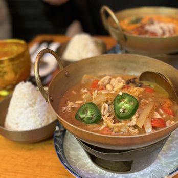 The Thonglor New York - Yellow Curry - Thai Near Me - New York, New York