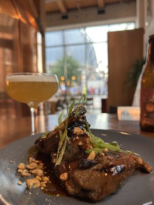 Wolfgang Puck Bar & Grill by null