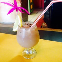 Balaustro - Una de las especialidades de la casa: Santa Cruz City (whisky, licor de café, leche y helado de chocolate)