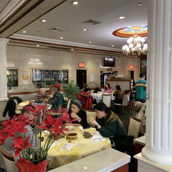 Golden Lake Pavilion - Dining room - Dim Sum Near Me - Flushing, New York